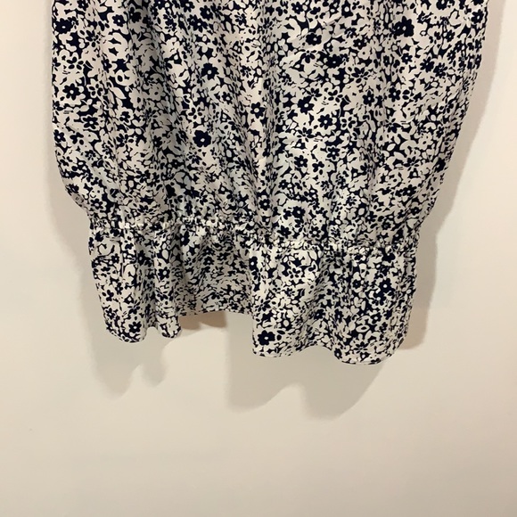 Gap summer loose top - Picture 3 of 5